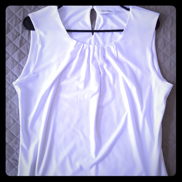 White Calvin Klein Sleeveless Pleated Top - Picture 1 of 7